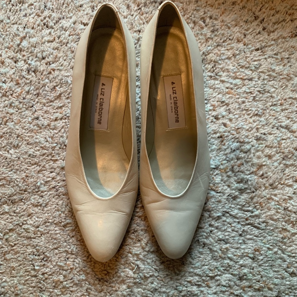 Liz Claiborne Cream Elegant Heels